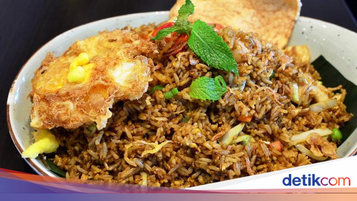 Nasi Goreng Mami: Rasa yang Menggigit Jiwa di Jantung Cilacap